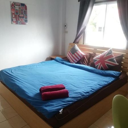 Indy Home Guesthouse パンガン島 エクステリア 写真