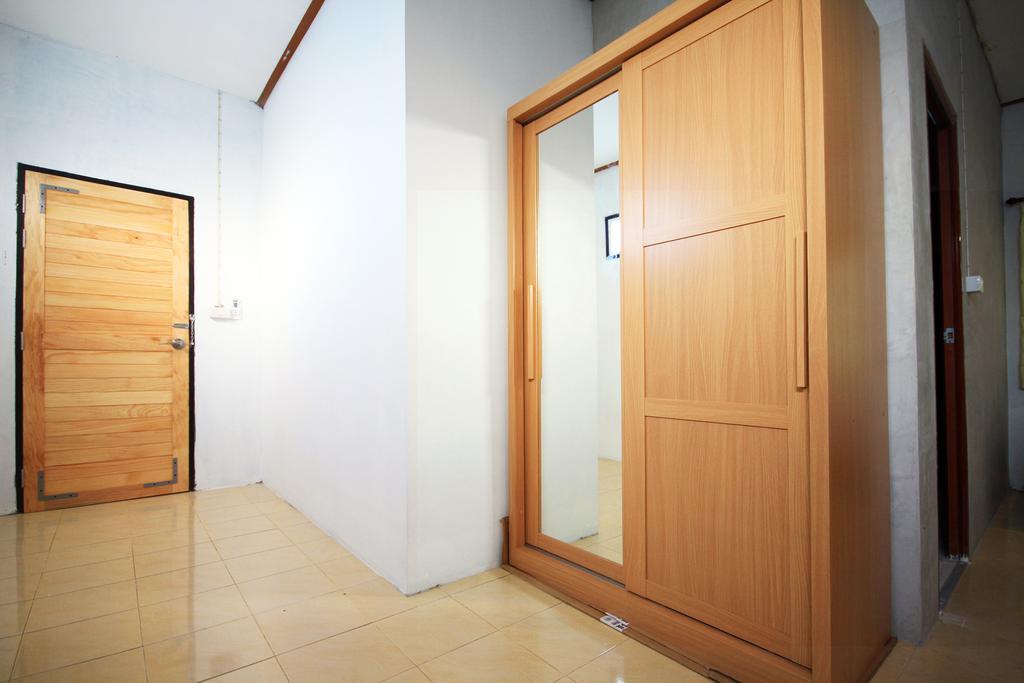 Indy Home Guesthouse パンガン島 部屋 写真
