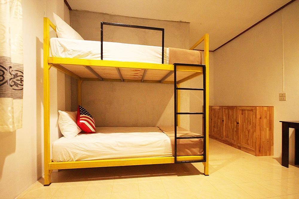 Indy Home Guesthouse パンガン島 部屋 写真