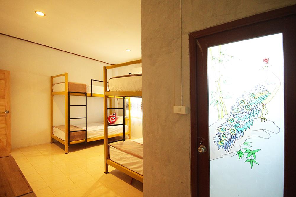 Indy Home Guesthouse パンガン島 部屋 写真