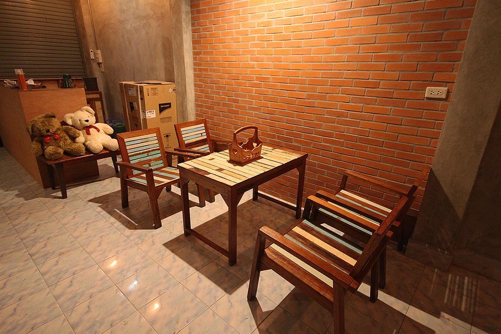 Indy Home Guesthouse パンガン島 エクステリア 写真