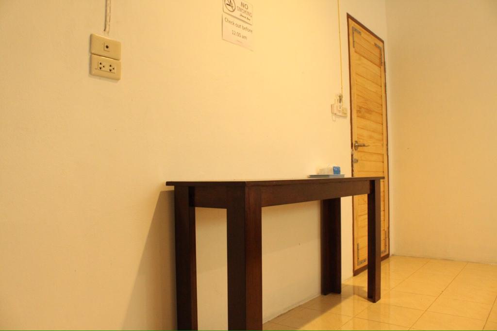 Indy Home Guesthouse パンガン島 エクステリア 写真